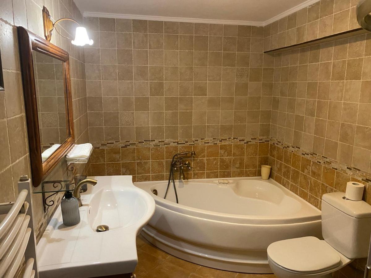 Pegasus House Hotel Corinth Ngoại thất bức ảnh
